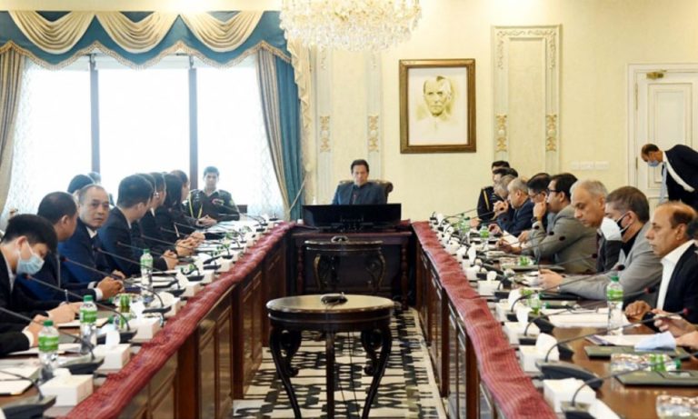 Prime Minister Imran Khan meets with a delegation of Chinese businessmen