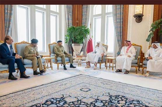 Army Chief meeting with Amir Qatar