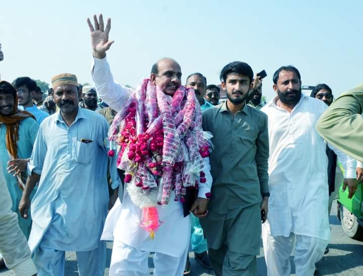 tariq-majeed-chaudhry-received-a-warm-welcome-on-his-arrival-in-bahawalpur