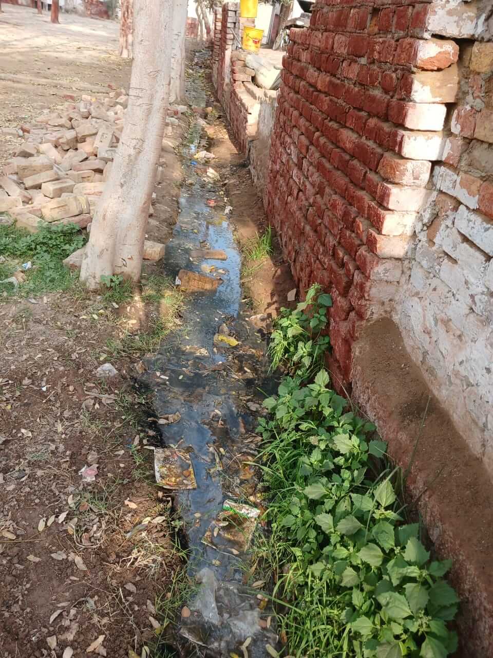 Sewerage water entered into Eidgah Ahl-e-Hadith ChungiPirWah