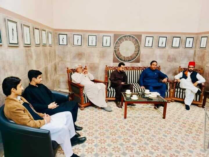 Makhdoomzada Syed Ahsan Gillani led delegation meets Prince Bahawal Abbas Khan Abbasi