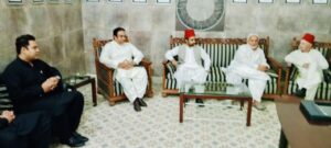 Makhdoom Syed Zafar Hassan Gilani alongwith his three sons meet Amir of Bahawalpur Nawab Salahuddin Abbasi