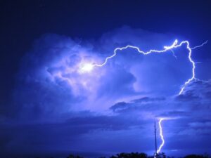 Lightning strikes kills three persons including wife and husband while two others injured in Feroza & Vidhnot