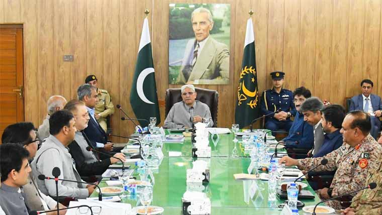 President Zardari chairs high level law and order meeting in Sukkur