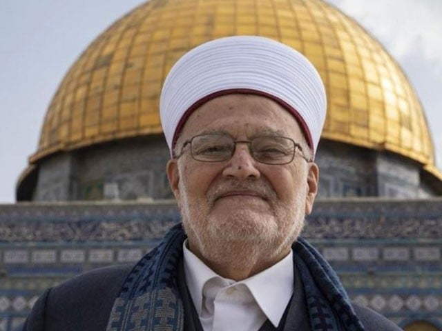 Isaeli Police arrest Imam Masjid Aqsa on te cuharge of appreciating Shaheed Hamas leader Ismael Hanieya