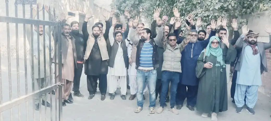 Press Club members protest against the passage of amended PECA law