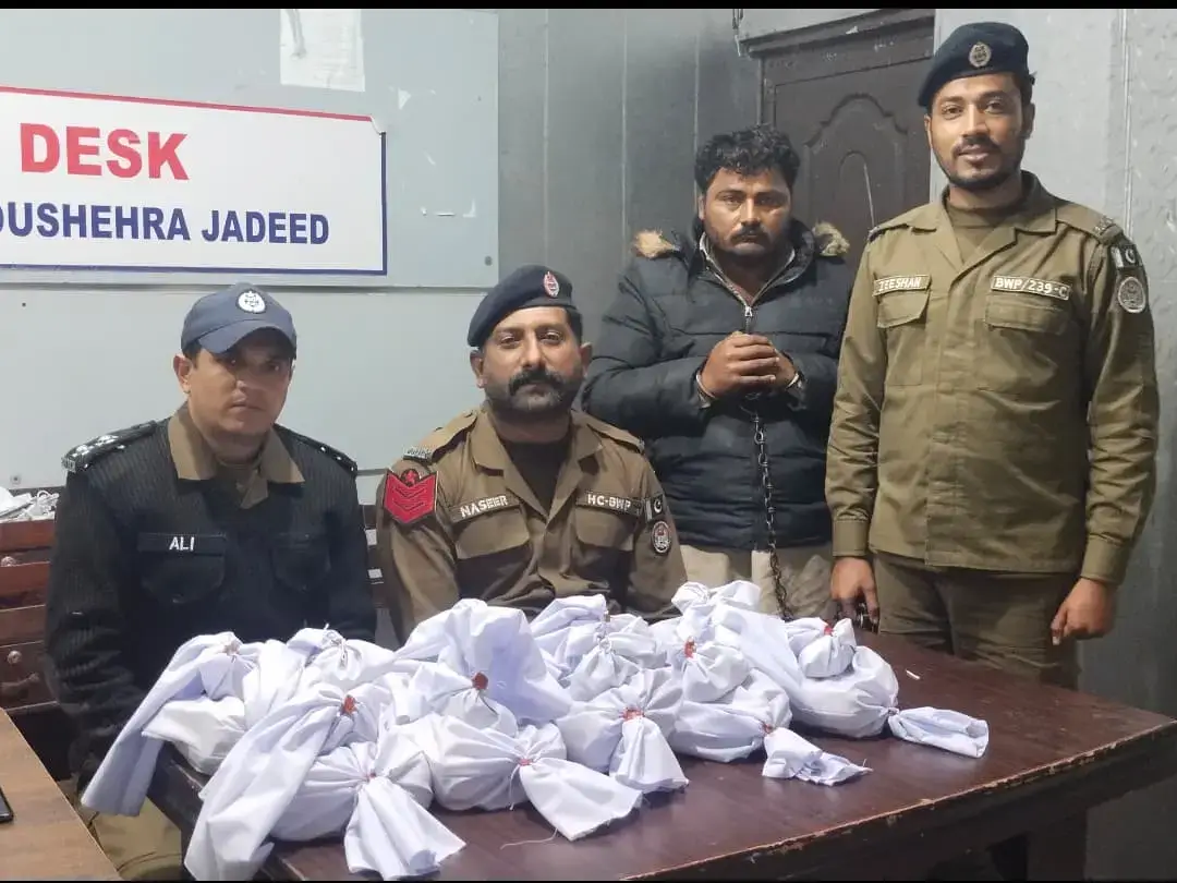 Drug pedlar Muhammad Shafiq arrested by Naushera Jadid Police