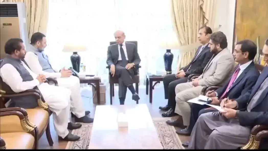 PMLN law makers meet Prime MInister Muhammad Shahbaz Sharif