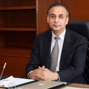 Chief Secretary Punjab Zahid Akhtar zaman arrives Alipur to monitor flood at HeadPunjnad