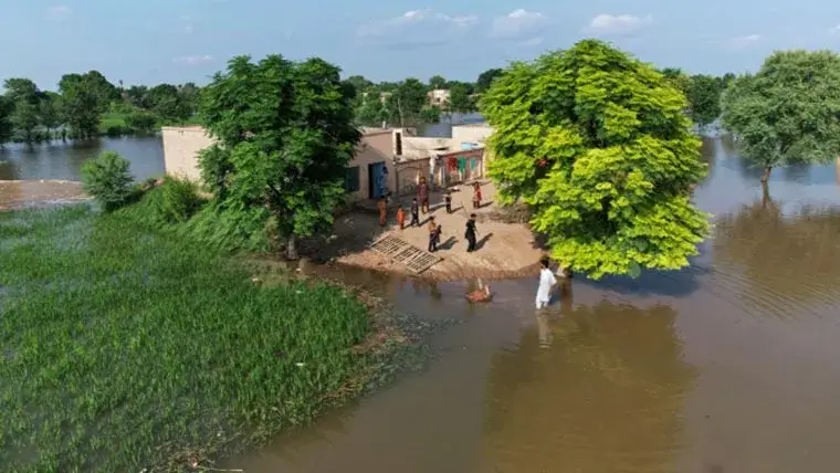 Army troops will conduct survey of flood damages in Punjab province