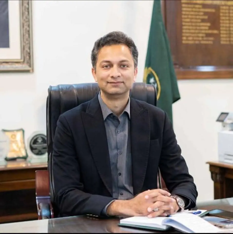 Deputy Commissioner Syed Hassan Raza chaired a key meeting to review the restoration of manhole covers, the elimination of stray dogs, and progress under the Suthra Punjab cleanliness campaign.