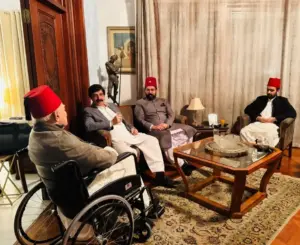 Punjab Governor Calls on Ameer of Bahawalpur Nawab Salahuddin Abbasi in Lahore