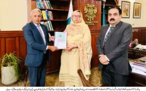 Commissioner Musarrat Jabeen Stresses Use of Islamia University Research for Local Community Development