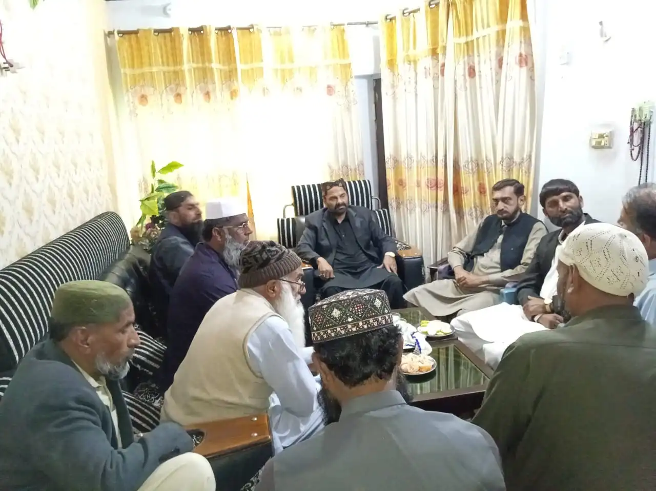 PML-Functional Leader Makhdoom Syed Nasir Hussain Bukhari Visits Residence of JUI-Central Punjab Deputy Secretary Hakeem Hasnain Chohan