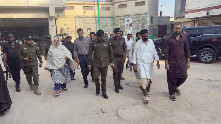 Commissioner Mussarat Jabeen, RPO Ghazi Salahuddin, Deputy Commissioner R. Syed Hassan Raza, and DPO Abdul Wahab Inspect Routes of Mourning Procession in Uch Sharif for Martyrdom Day of Hazrat Ali (AS)
