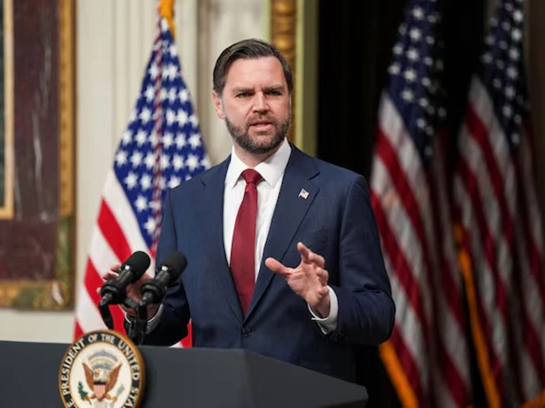 US Vice President Delivers Trump's Stern Message to Iran via Pakistani Intermediaries