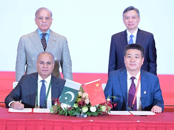 Pakistan and China Sign MoUs and Agreements Worth $7 Billion