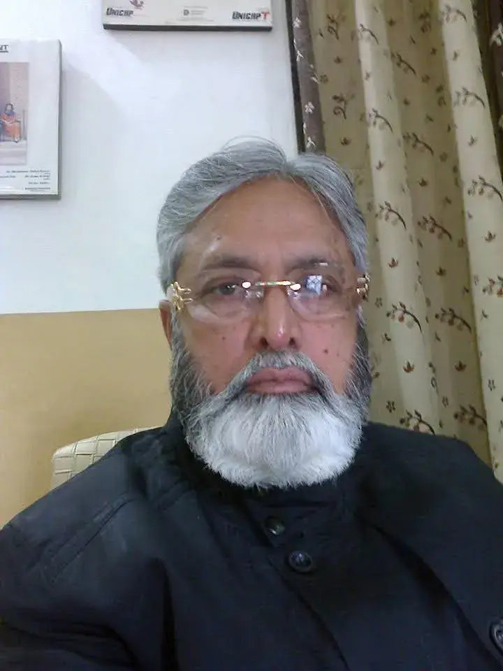 "Environmental pollution and smoking are causing an increase in asthma and tuberculosis patients: Dr. Zafarullah Sial"