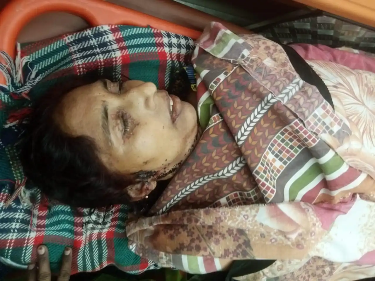 Domestic Dispute Turns Deadly: Husband Kills Wife with Axe in Shaukatabad Locality