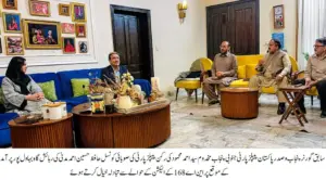 "Makhdoom Ahmed Mahmood Arrives at Residence of PPP Provincial Council Member Hafiz Hussain Ahmed Madani in Bahawalpur"