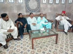 Bahawalpur Awami Haqooq Party (BAHP) Delegation Led by Makhdoom Syed Ghulam Mujtaba Bukhari Meets Prince Bahawal Abbas Khan Abbasi at Sadiq Garh Palace