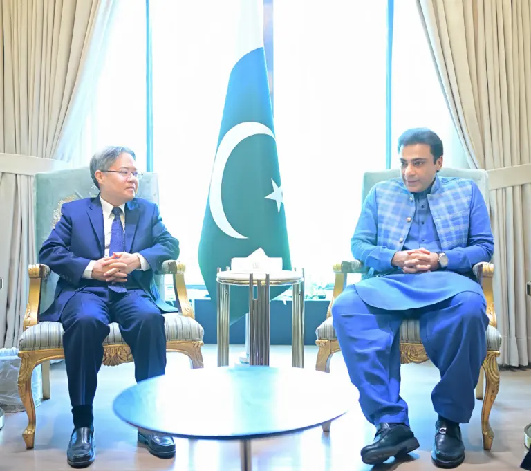 Chinese Ambassador Jiang Zaidong meets Hamza Shehbaz Sharif along with a delegation